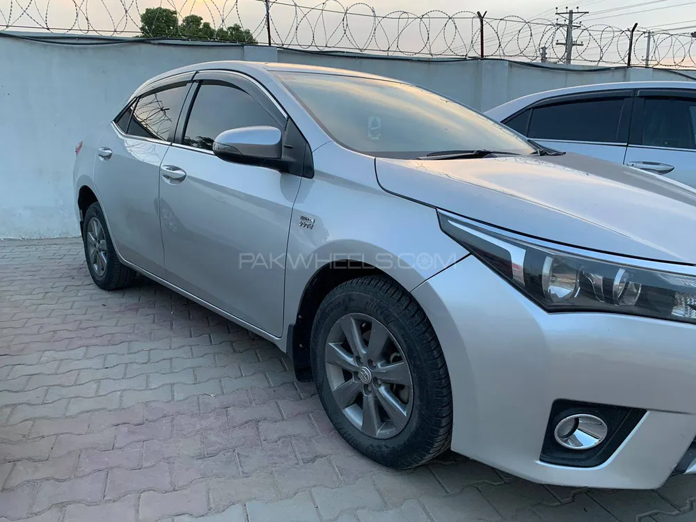 Toyota Corolla 2016 for Sale in Gujrat Image-1