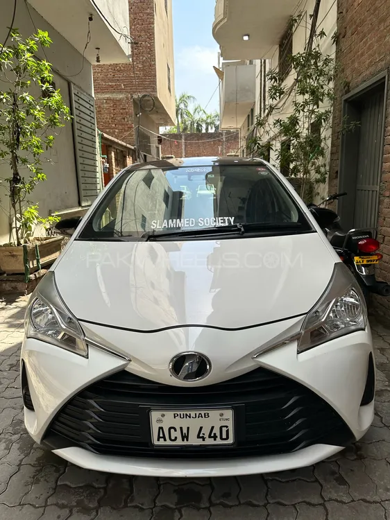 ٹویوٹا ویٹز 2017 for Sale in سیالکوٹ Image-1