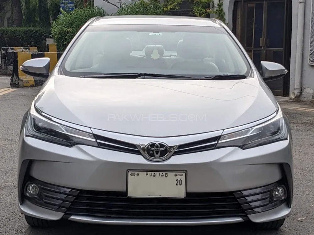 Toyota Corolla 2020 for Sale in Lahore Image-1