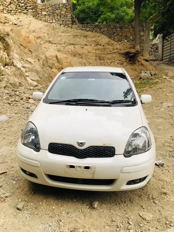 Toyota Vitz 2004 for Sale in Peshawar Image-1
