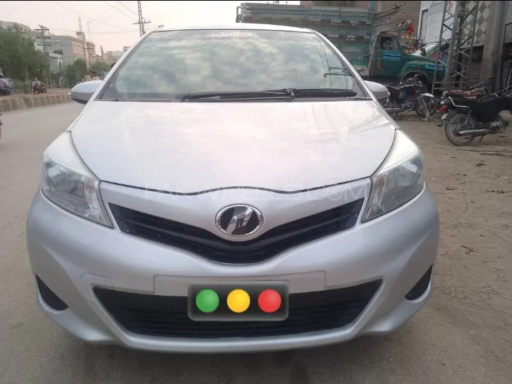 Toyota Vitz 2013 for Sale in Hyderabad Image-1