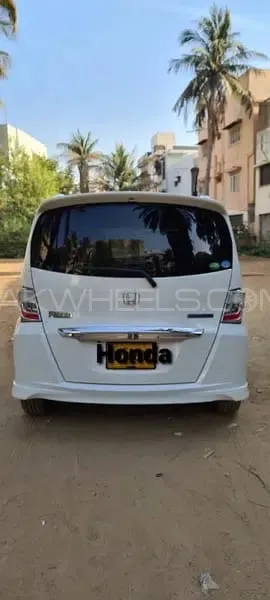 Honda Freed 2012 for Sale in Karachi Image-1
