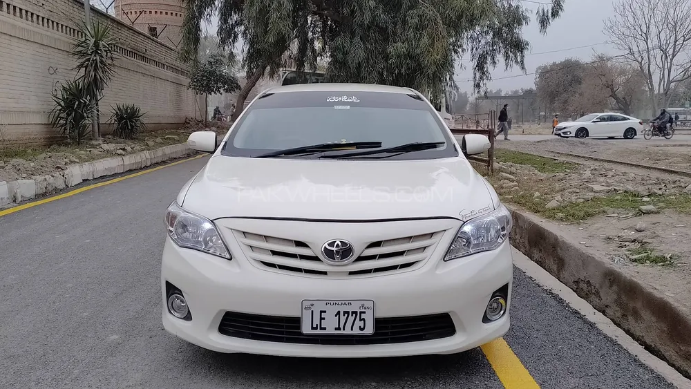 Toyota Corolla 2011 for Sale in Peshawar Image-1