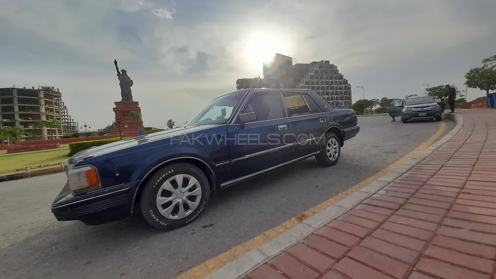 Toyota Crown 1985 for Sale in Rawalpindi Image-1