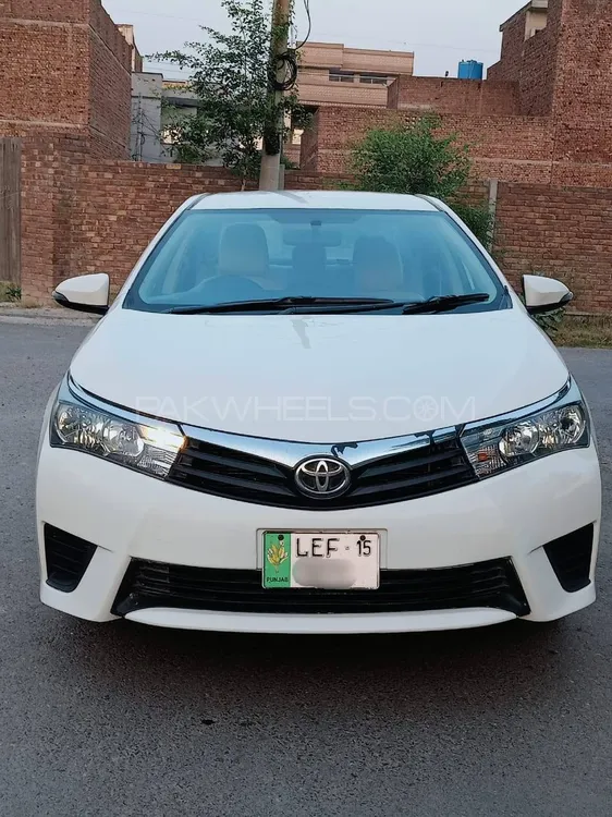 Toyota Corolla 2015 for Sale in Faisalabad Image-1