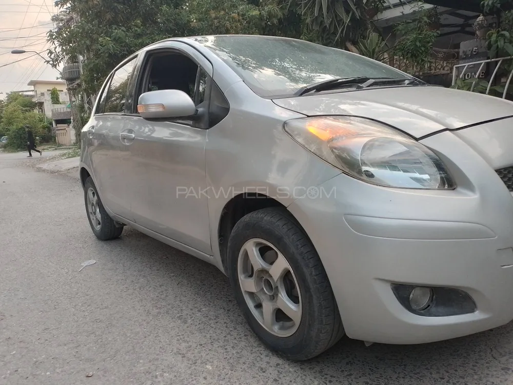 Toyota Vitz 2010 for Sale in Islamabad Image-1