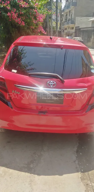 Toyota Vitz 2015 for Sale in Rawalpindi Image-1