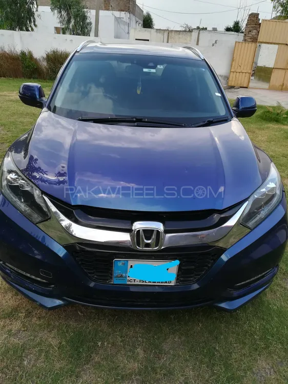 Honda Vezel 2017 for Sale in Mardan Image-1