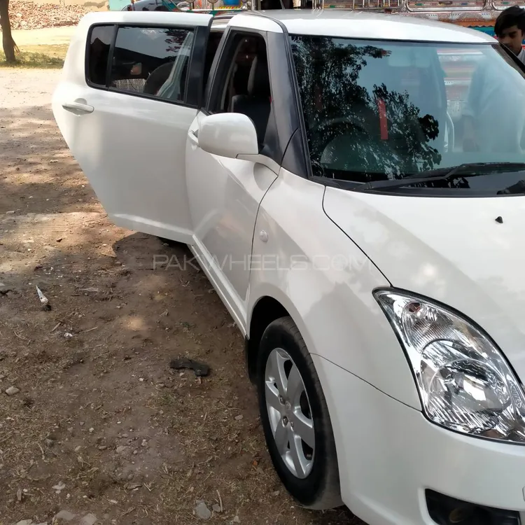 Suzuki Swift 2018 for Sale in Dina Image-1