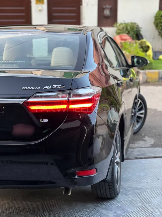 Toyota Corolla 2019 for Sale in Sialkot Image-1