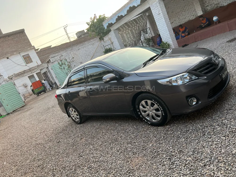 Toyota Corolla 2011 for Sale in Peshawar Image-1