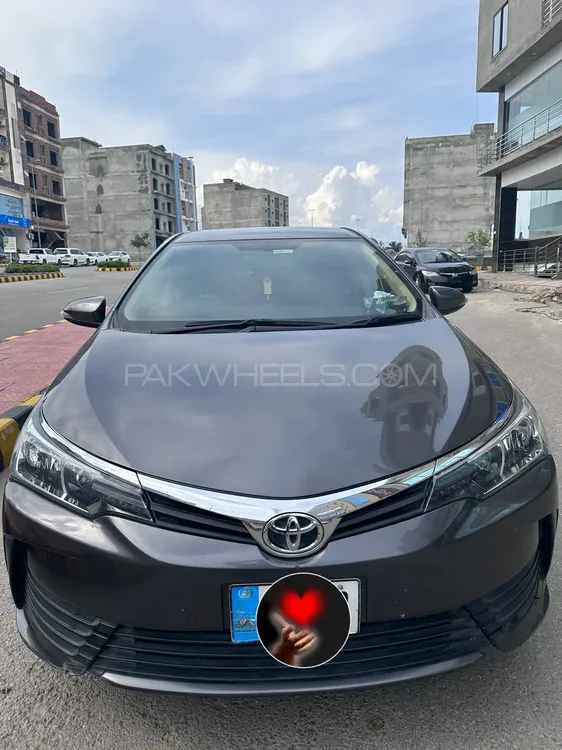 Toyota Corolla 2019 for Sale in Islamabad Image-1