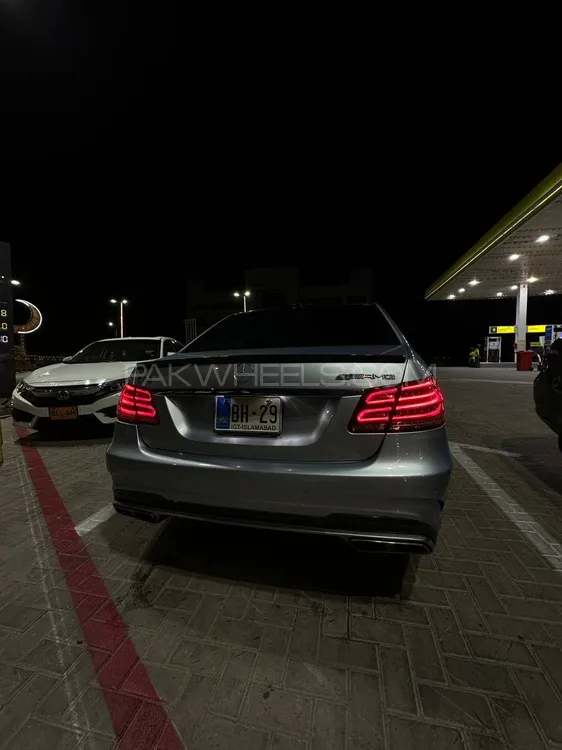 Mercedes Benz E Class 2014 for Sale in Karachi Image-1