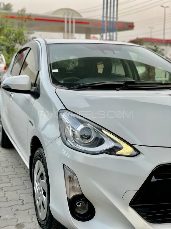 Toyota Aqua 2017 for Sale in Multan Image-1