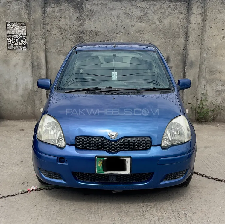 Toyota Vitz 2002 for Sale in Islamabad Image-1