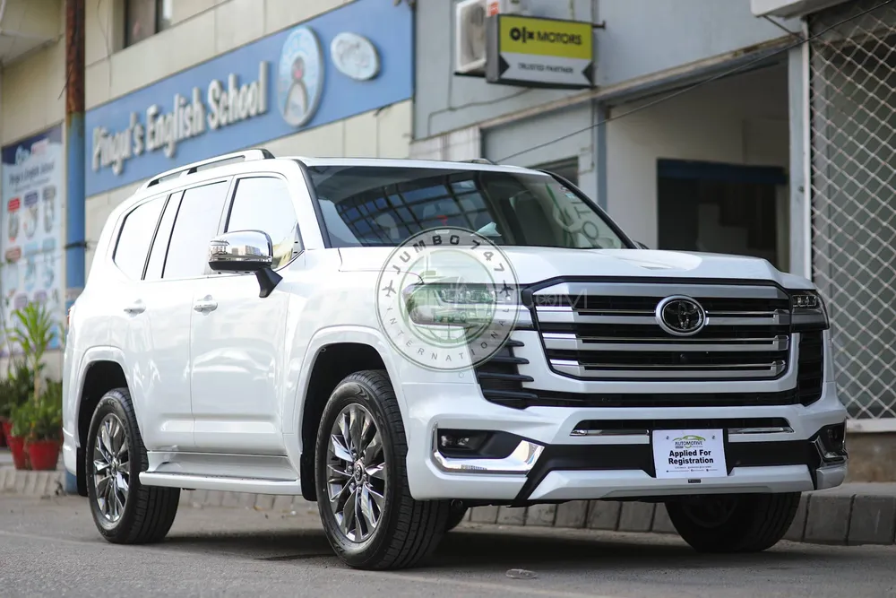 Toyota Land Cruiser 2023 for Sale in Karachi Image-1