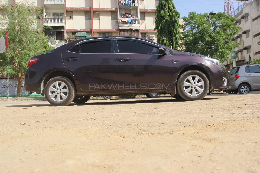 Toyota Corolla 2014 for Sale in Karachi Image-1