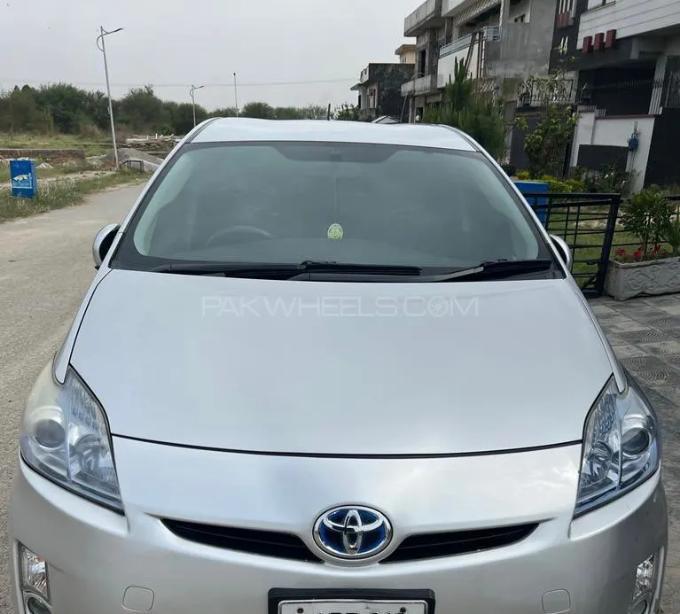 Toyota Prius 2011 for Sale in Islamabad Image-1
