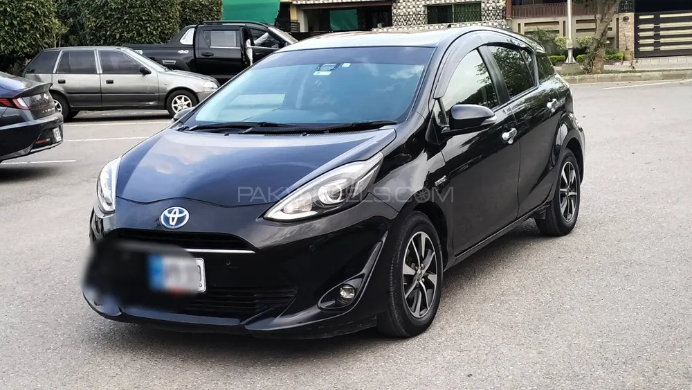 Toyota Aqua 2018 for Sale in Islamabad Image-1