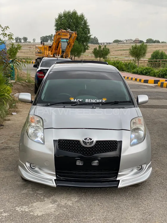 Toyota Yaris Sedan 2007 for Sale in Islamabad Image-1
