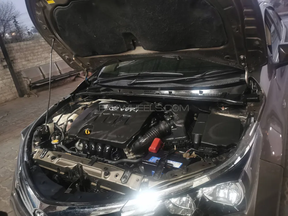 Toyota Corolla 2016 for Sale in Lahore Image-1