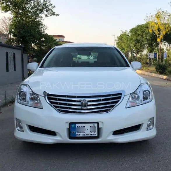 Toyota Crown 2008 for Sale in Islamabad Image-1