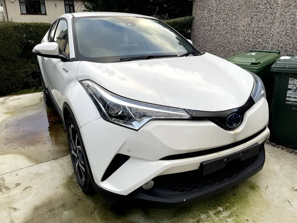 Toyota C-HR 2018 for Sale in Islamabad Image-1
