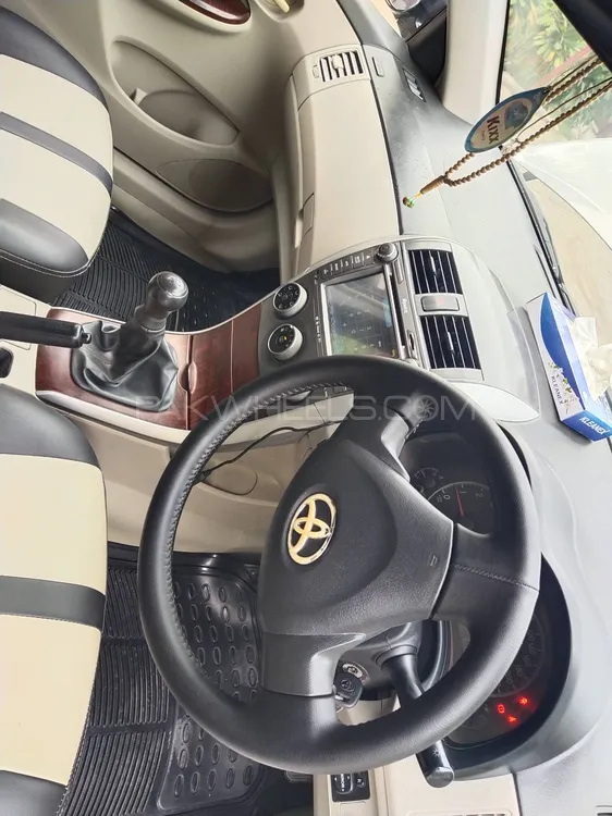 Toyota Corolla 2011 for Sale in Lahore Image-1