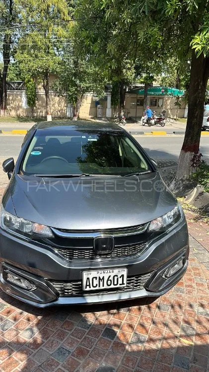 Honda Fit 2017 for Sale in Lahore Image-1