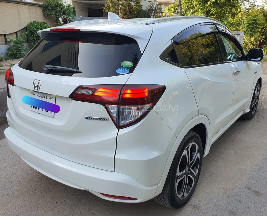 Honda Vezel 2016 for Sale in Lahore Image-1