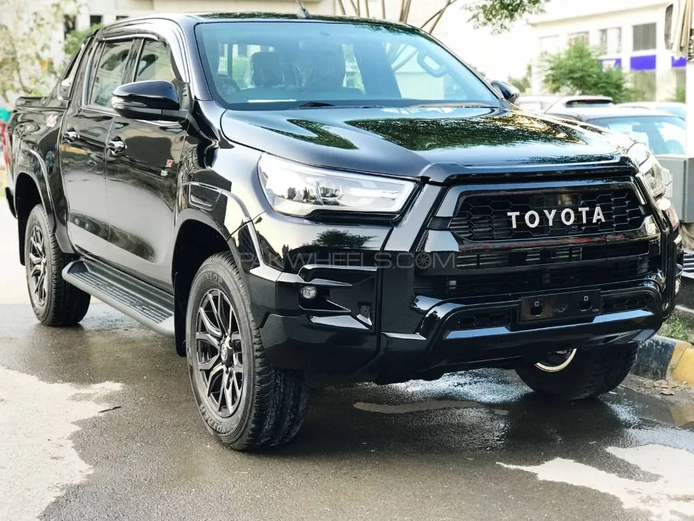 Toyota Hilux 2023 for Sale in Islamabad Image-1