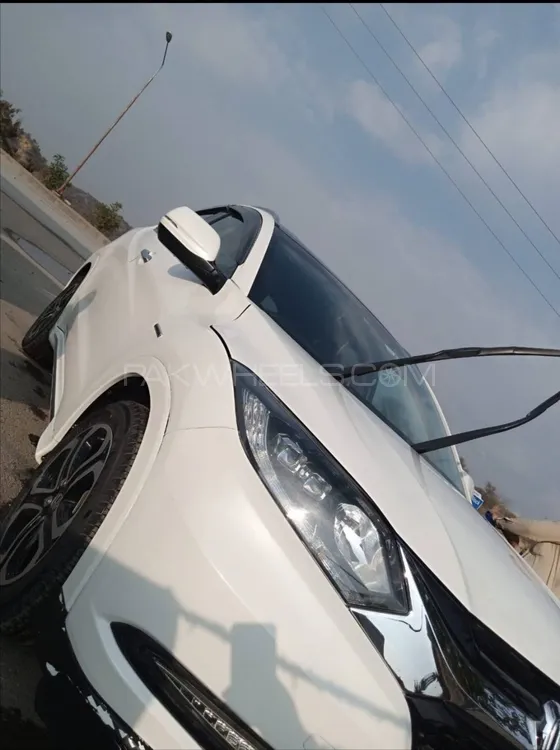 Honda Vezel 2016 for Sale in Rawalpindi Image-1