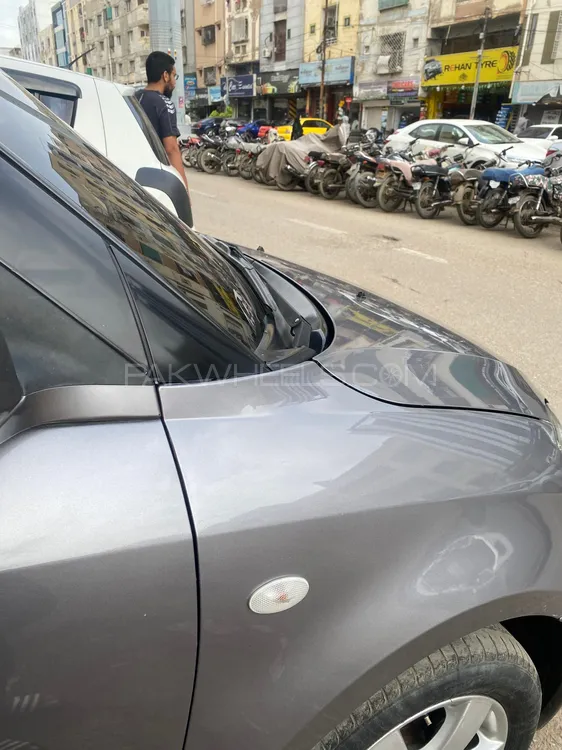 Suzuki Swift 2015 for Sale in Karachi Image-1