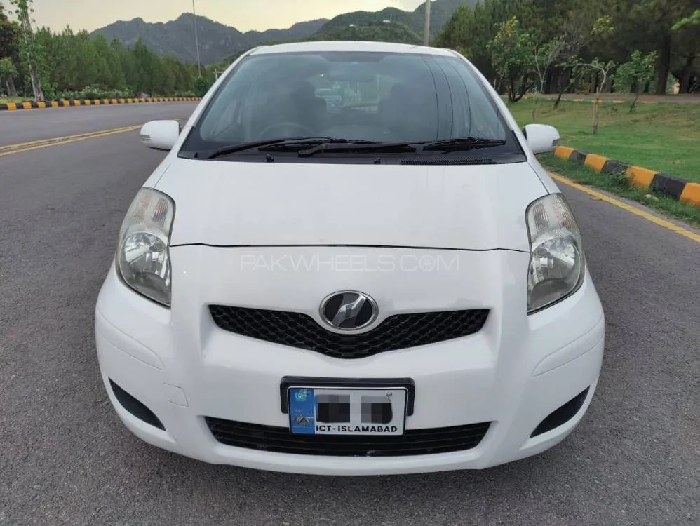 Toyota Vitz 2009 for Sale in Islamabad Image-1