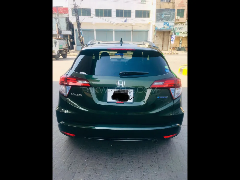 Honda Vezel 2014 for Sale in Lahore Image-1