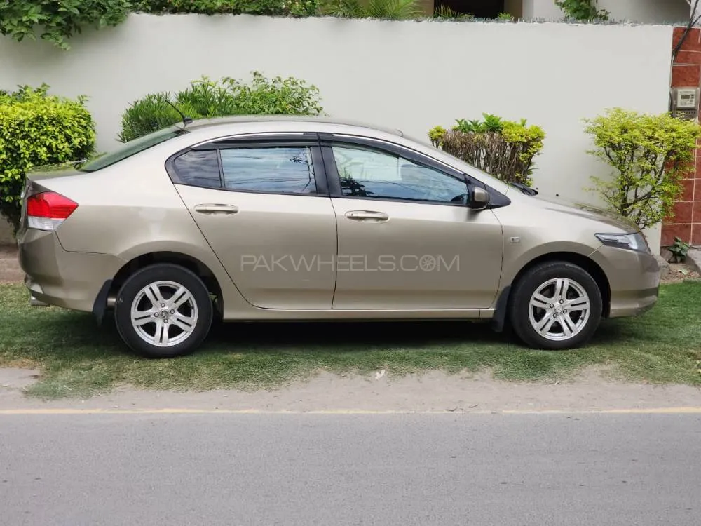 Honda City 2013 for Sale in Lahore Image-1