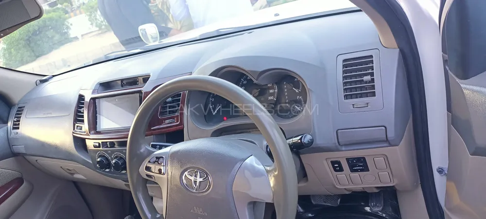 Toyota Hilux 2013 for Sale in Peshawar Image-1