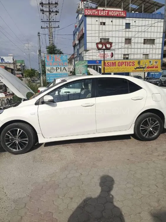 Toyota Corolla 2021 for Sale in Islamabad Image-1