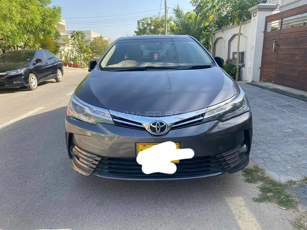 Toyota Corolla 2018 for Sale in Karachi Image-1