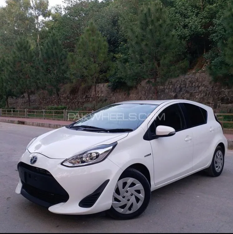 Toyota Aqua 2018 for Sale in Islamabad Image-1