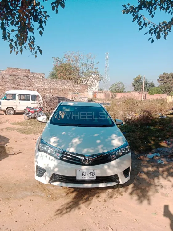 Toyota Corolla 2015 for Sale in Gujrat Image-1