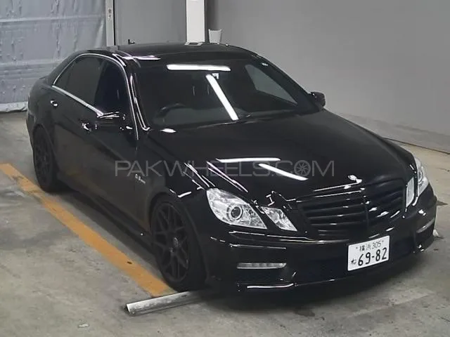 Mercedes Benz E Class 2011 for Sale in Quetta Image-1