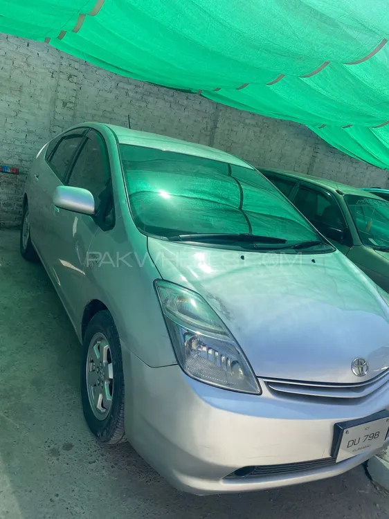 Toyota Prius 2010 for Sale in Peshawar Image-1