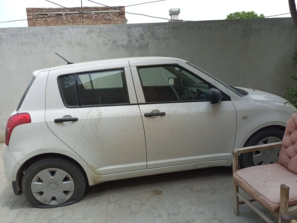 Suzuki Swift 2015 for Sale in Multan Image-1