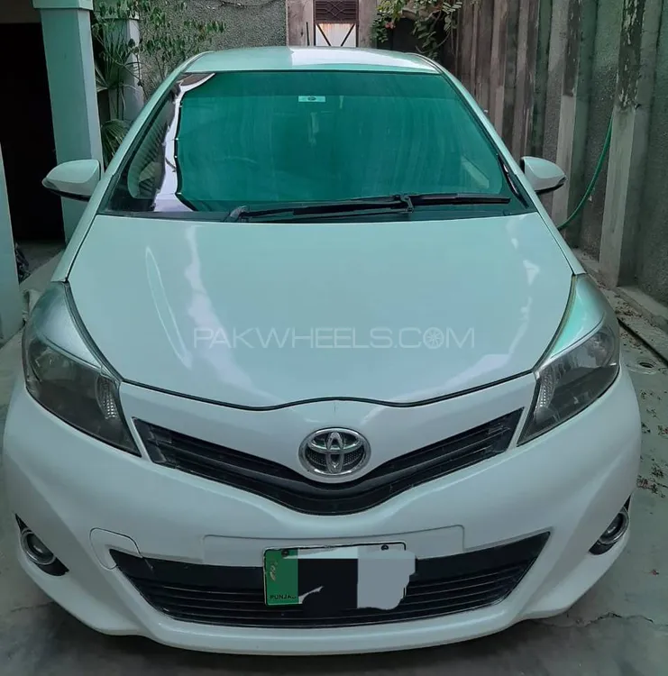 ٹویوٹا ویٹز 2015 for Sale in سیالکوٹ Image-1