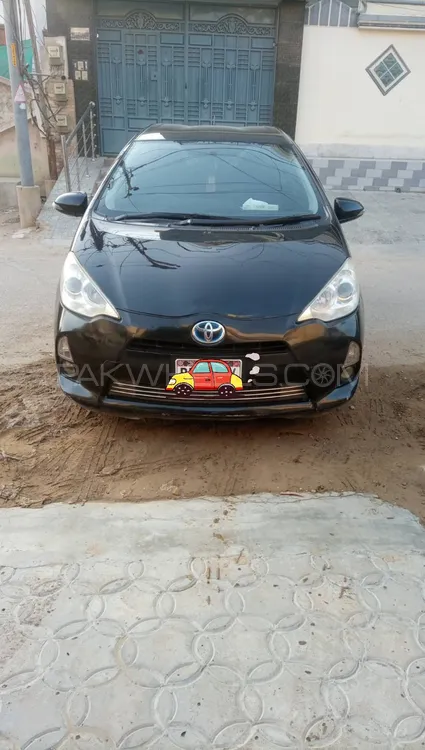Toyota Aqua 2013 for Sale in Karachi Image-1