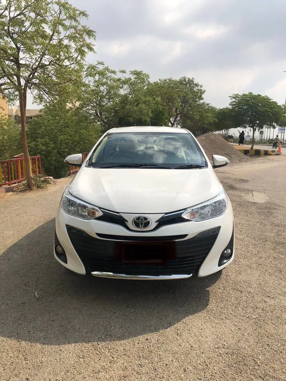 Toyota Yaris Sedan 2022 for Sale in Karachi Image-1