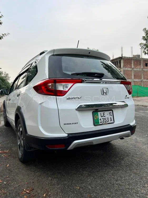 Honda BR-V 2017 for Sale in Lahore Image-1