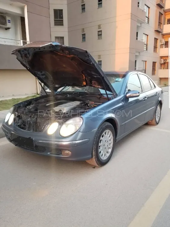 Mercedes Benz E Class 2002 for Sale in Islamabad Image-1