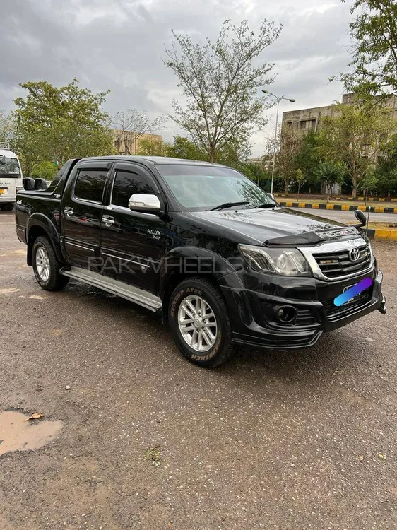 Toyota Hilux 2012 for Sale in Islamabad Image-1